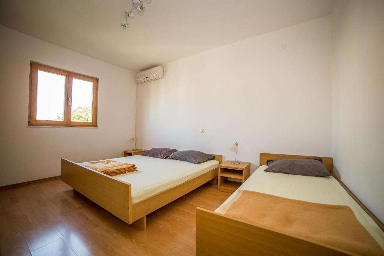 Apartments Grulovic 斯里马 外观 照片