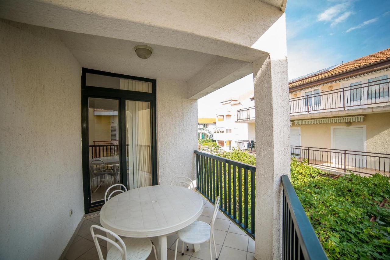 Apartments Grulovic 斯里马 外观 照片