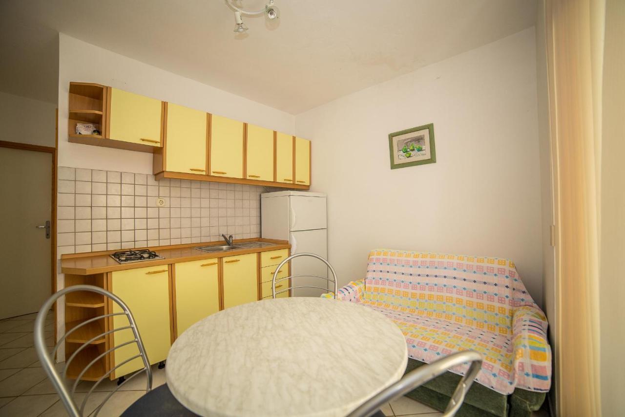 Apartments Grulovic 斯里马 外观 照片