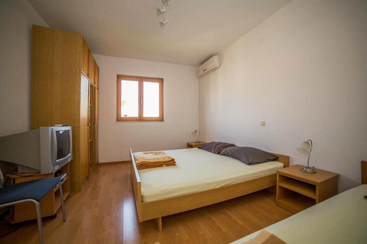 Apartments Grulovic 斯里马 外观 照片